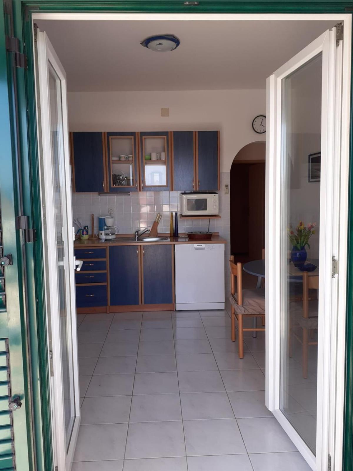 Apartments Borovina Bol Zimmer foto